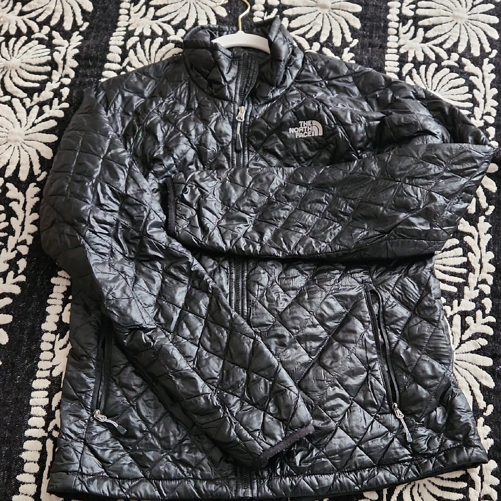 The North Face Womens Black Quilted Insulated Jacket